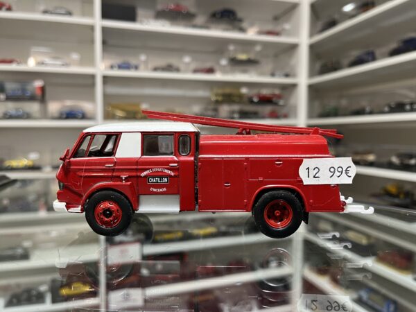 Citroën 700 Pompiers Chatillon 1/43