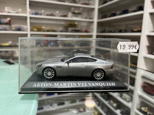 Aston-Martin V12 Vanquish