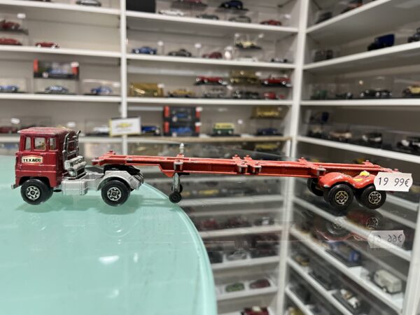 Camion et remorque matchbox tractor 1/43