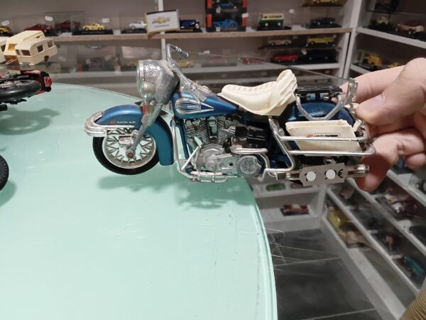 Moto Harley Davidson 1200CC Electra Glide 1/15