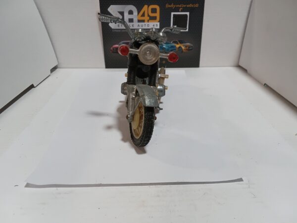 Moto Suzuki GT 750 Polistil 1/15 – Image 3