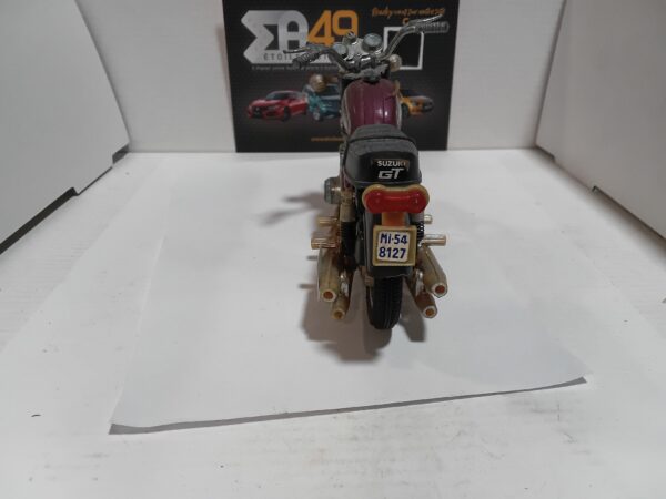 Moto Suzuki GT 750 Polistil 1/15 – Image 4