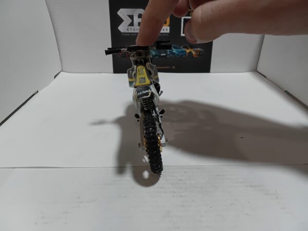 Motocross Hancock Industries 1/18 – Image 4