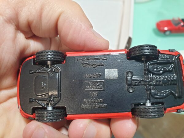 Porsche 911 Targa NZG 1/43 Rouge – Image 5