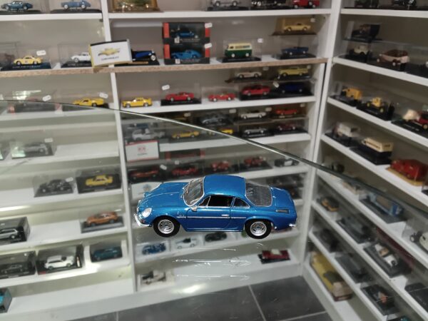 Renault Alpine bleu A110 1973 1/43