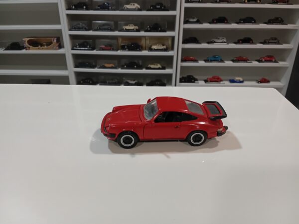 Porsche 911 Carrera NZG Rouge 1/43