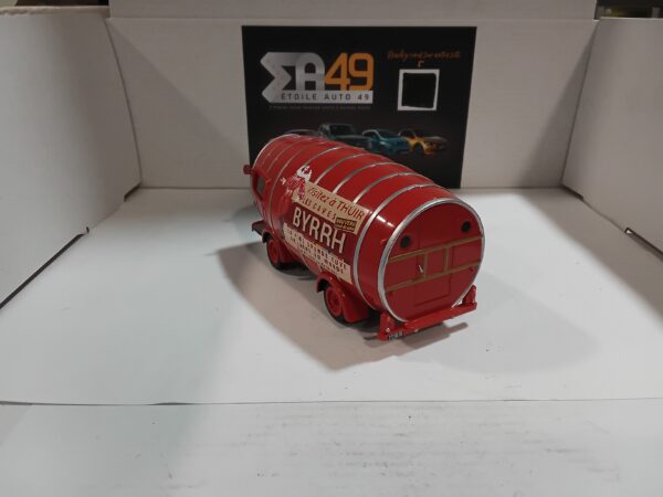 Renault 1400KG cave Byrrh à Thuir 1/43 – Image 3