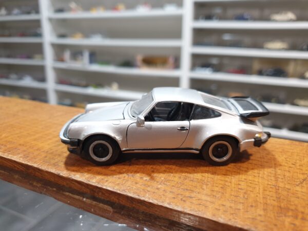 Porsche 911 Turbo NZG Grise 1/43