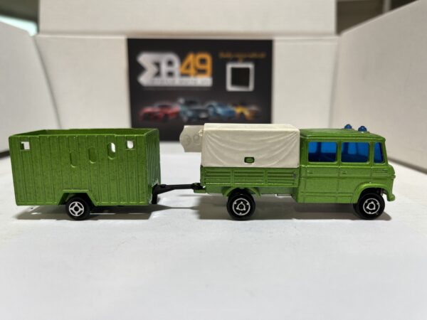 Majorette Ensemble Mercedes Travaux Publics vert n°233 1/70 – Image 2