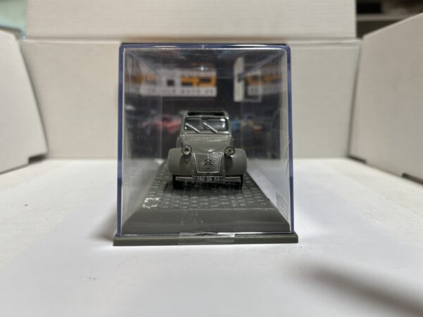 Citroën 2 CV 1/43 – Image 2
