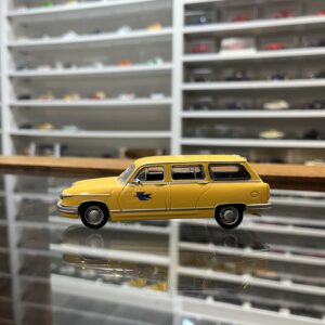Panhard PL1Z Break La Poste 1964 Norev 1/43