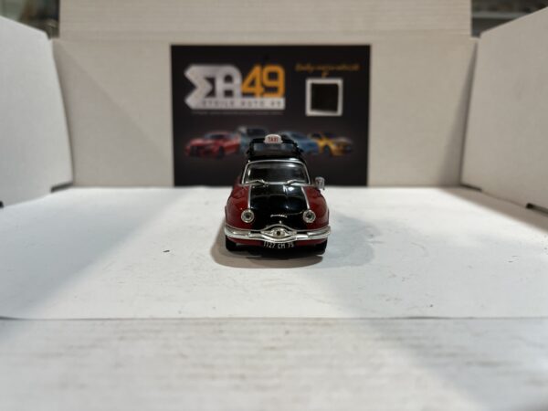 Panhard Dyna Z Taxi 1/43 – Image 2
