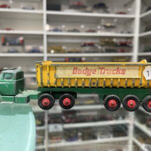 Camion et remorque matchbox dodge tractor 1/43