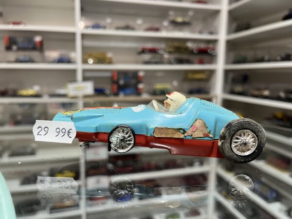 Dinky toys course vintage n°8 1/32