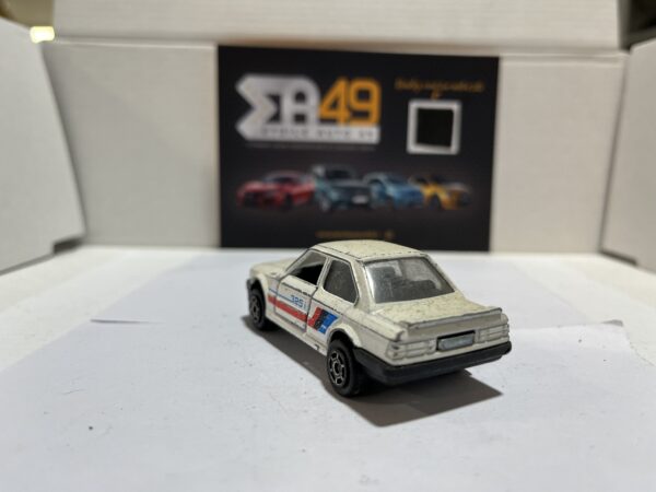 Majorette BMW 325 I  n°228 1/56 – Image 3