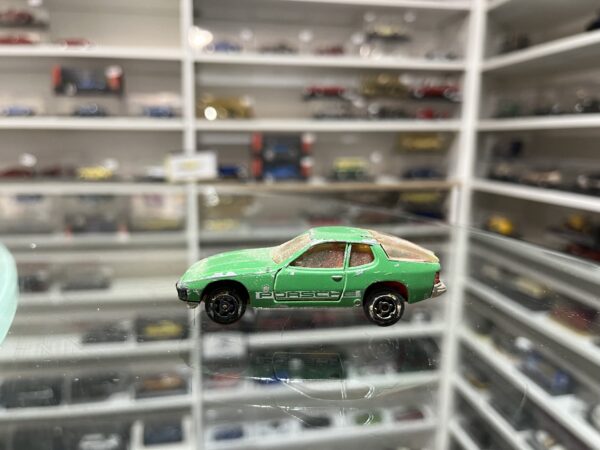 Majorette Porsche 924 n°247 1/60