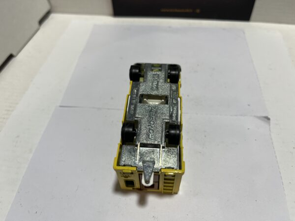 Majorette "Fourgon" Camping Car  Jaune 1/67 – Image 4