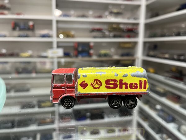 Majorette Saviem Shell camion 1/100