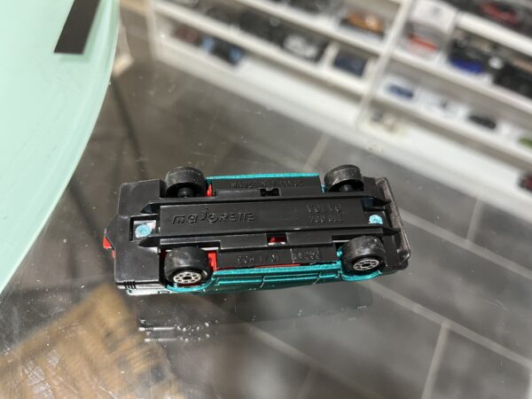 Majorette Volvo 760 GLE n°230 1/61 – Image 4
