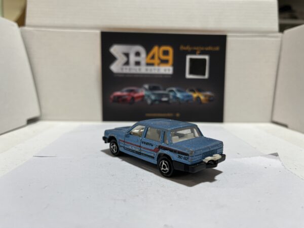 Majorette Volvo 760 GLE n°230 bleu 1/61 – Image 3