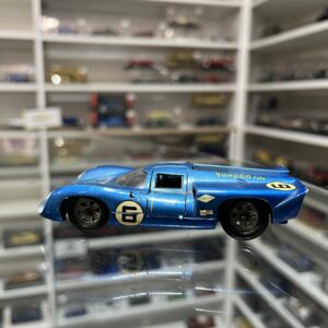 Lola T70 MK3B n°175 édition 1/70 Solido 1/43