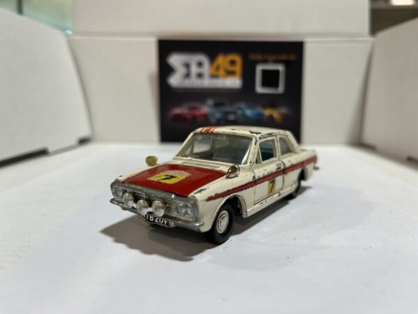 Ford Cortina meccano n°7 ldt 891881 Dinky Toys 1/43 – Image 2