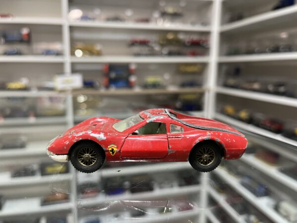 Ferrari Dino rouge 216 Dinky Toys 1/43