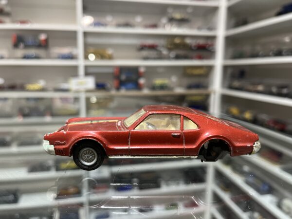 Oldsmobile Tornado  n°13380/67 1/43