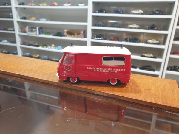 Peugeot J7 Norev Services départemental d'incendie et de secours du var 1/43