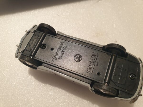Peugeot 203 Norev 1/43 – Image 5