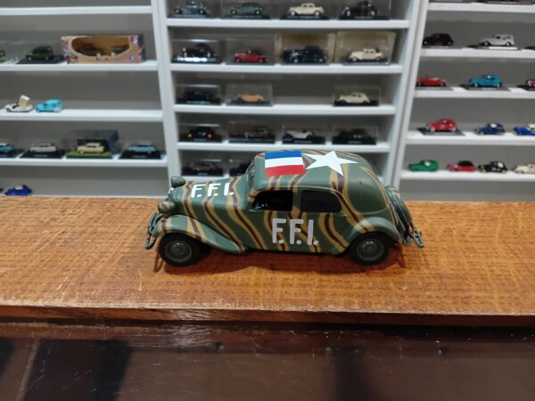 Citroën Traction 11BL Militaire F.F.I France 2nde Guerre Mondiale Altaya 1/43