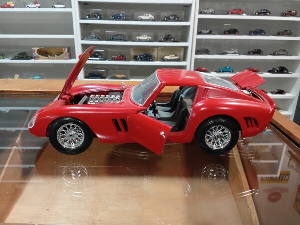 Ferrari 250 GTO 1962 Bburago 1/18 – Image 5