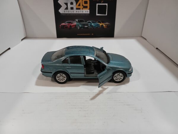 BMW 328i e46 Welly 1/36 ( non indiqué sur chassis ) – Image 4