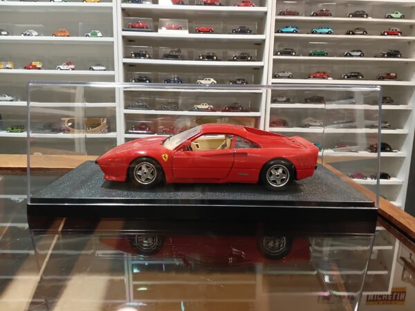 Ferrari GTO 1984 Bburago 1/18
