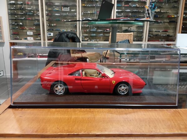 Ferrari GTO 1984 Bburago 1/18 – Image 2