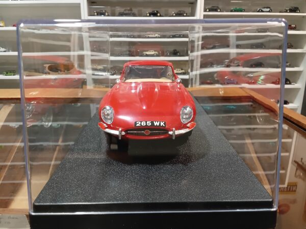 Jaguar "E" 1961 Bburago 1/18 – Image 3