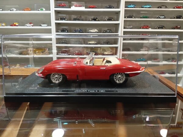 Jaguar "E" 1961 Bburago 1/18