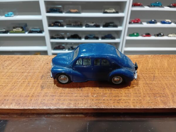 Renault 4 CV 1/43 Eligor Bleue
