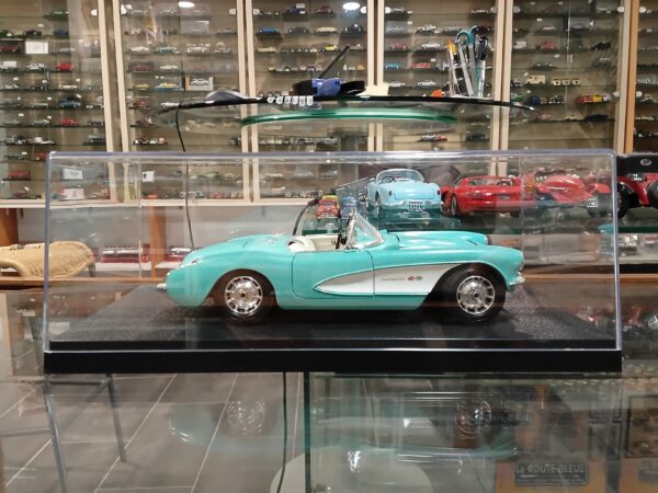 Chevrolet Corvette Cabriolet 1957 Bburago 1/18 – Image 2
