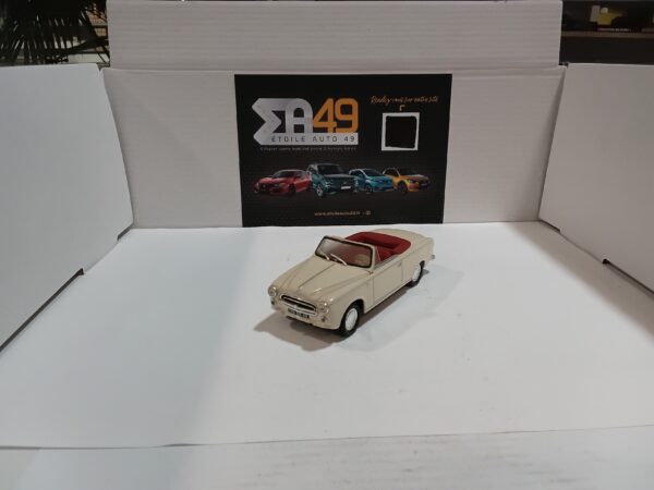 Peugeot 403 Cabriolet Norev 1/43 – Image 2
