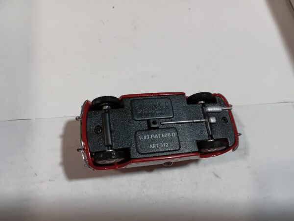Micro Car Fiat 600 D Art 312 1965 DetailCars 1/43 – Image 4
