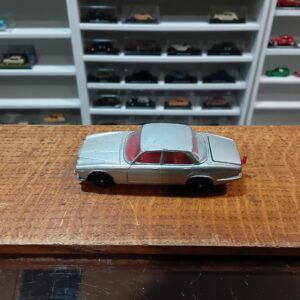 Jaguar XJ6 4.2 Corgi Juniors 1/60