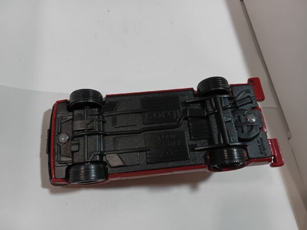 Ford Escort 55 "Notruf 118 Bern" Corgi 1/36 – Image 4