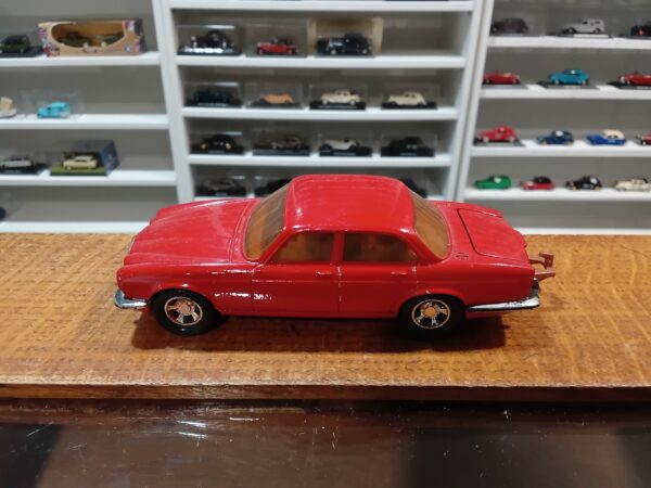 Matchbox Jaguar XJ12 K-66 1978 1/36