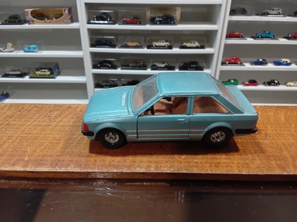 Ford Escort 1.3 GL Corgi 1/36