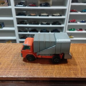 Refuse Truck n°7 Matchbox Superfast