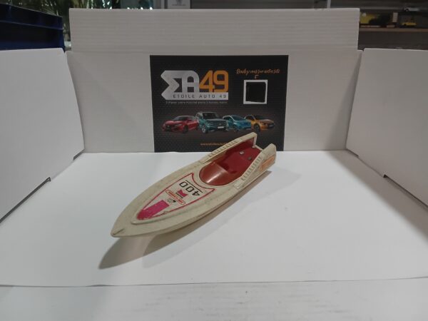 Miss Embassy K-27 powerboat Matchbox Super Kings – Image 2
