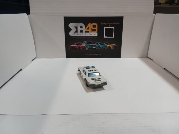 Plymouth Gran Fury Metro Police n°10 Matchbox Superfast 1979 – Image 3