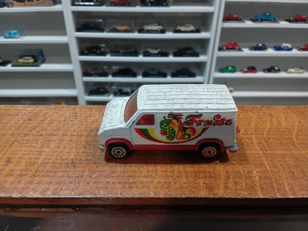 Fourgon 279/234 Majorette 1/65