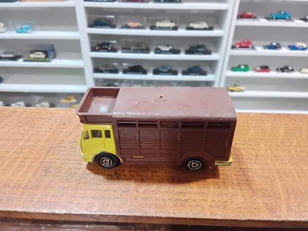 Camion Mercedes n°254 Majorette 1/100